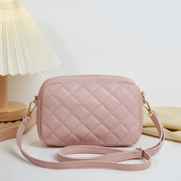 Mini Quilted Mauve Crossbody NWT - Picture 2 of 8